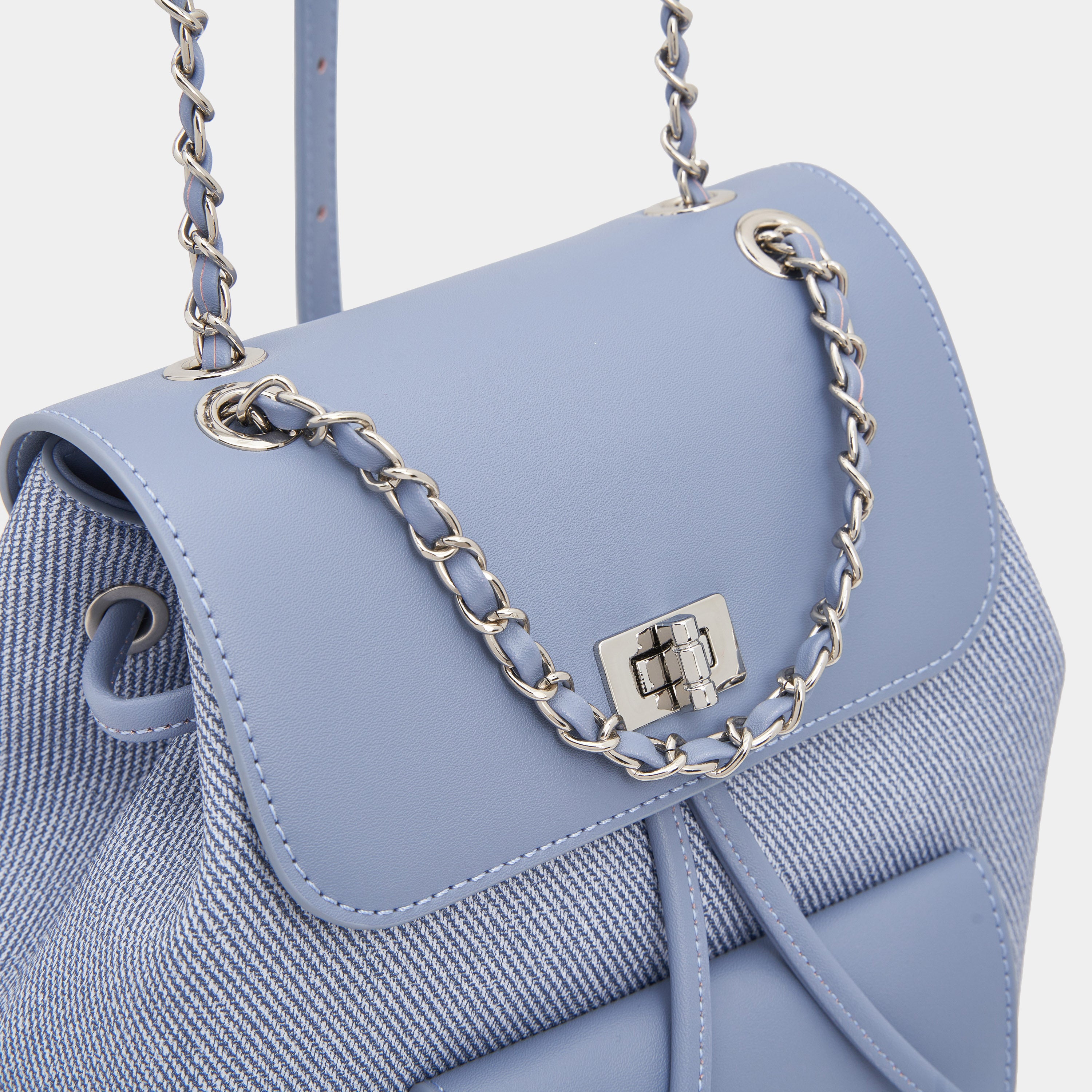 Weekender Bucket Backpack