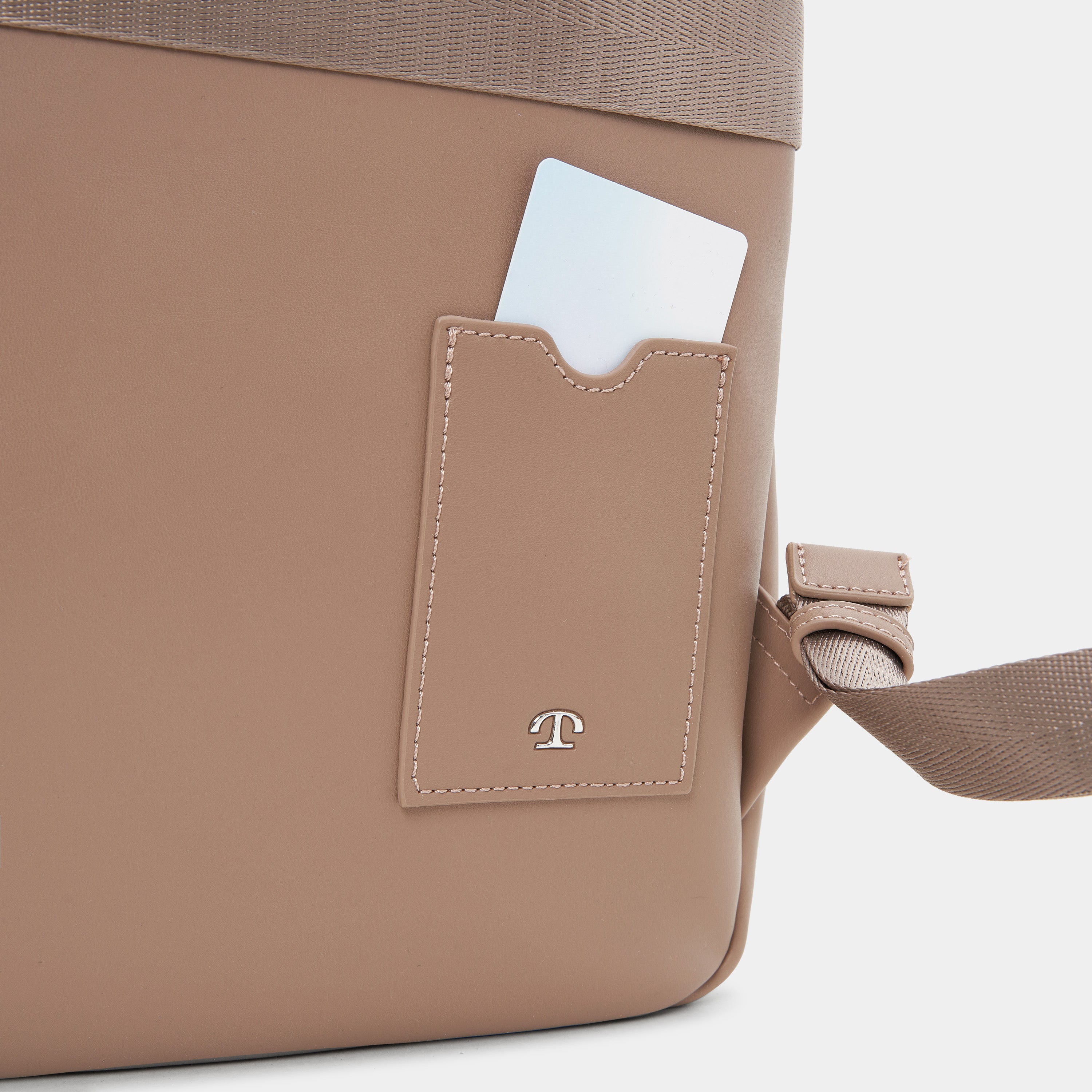 Urban Lady Associate 15 Inch Backpack