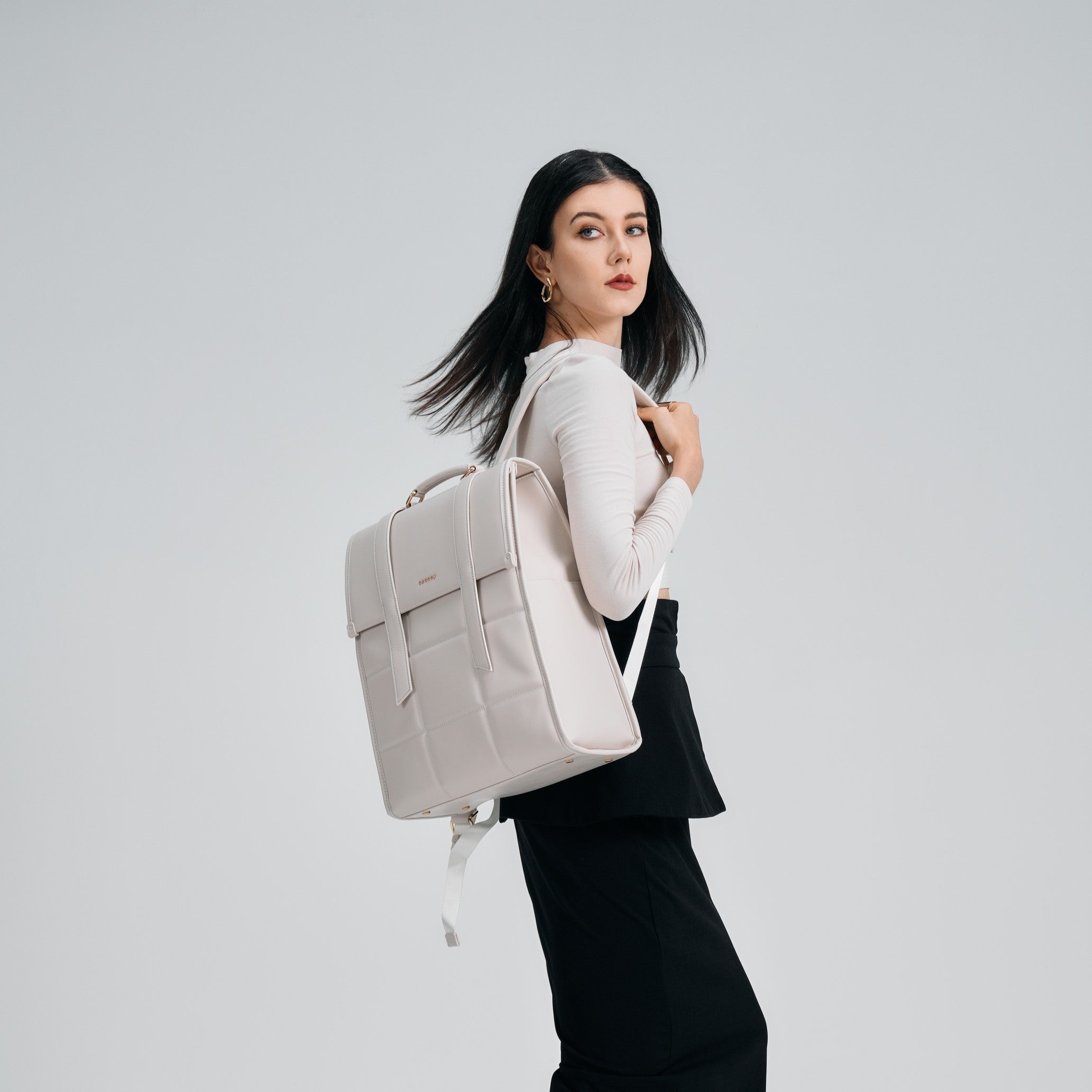 Urban Lady 15-Inch Backpack (Messy-No-More)